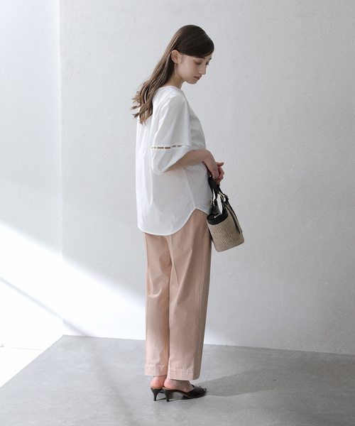 La TOTALITE(ラトータリテ)の「【洗える】クルーパールブラウス(シャツ/ブラウス・レディース・ホワイト/ネイビー/ブラック・FREE)」の20枚目の写真