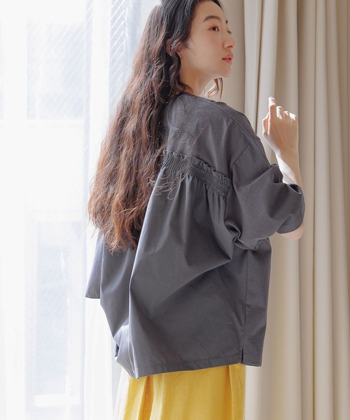 niko and...（ニコアンド）の「バック布帛CITYフォトＴシャツ（Tシャツ/カットソー・レディース・ナチュラル/オフホワイト/チャコール/ピンク・FREE）」の21枚目の写真