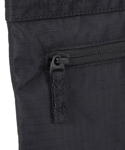 DAKINE(ダカイン)の「DAKINE メンズ JIVE CROSSBODY ショルダーバッグ 【2025年春夏モデル】/ダカイン総柄ショルダーバック(ショルダーバッグ・メンズ・カラフル/ブラック/マルチ・FREE)」の15枚目の写真