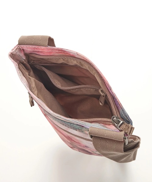 DAKINE(ダカイン)の「DAKINE メンズ JIVE CROSSBODY ショルダーバッグ 【2025年春夏モデル】/ダカイン総柄ショルダーバック(ショルダーバッグ・メンズ・カラフル/ブラック/マルチ・FREE)」の9枚目の写真