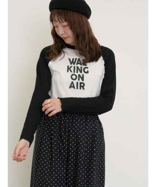 Samansa Mos2（サマンサ モスモス）の「シアーラグランロゴTシャツ（Tシャツ/カットソー・レディース・ブルー/ブラック/ブラウン/レッド・F）」の8枚目の写真