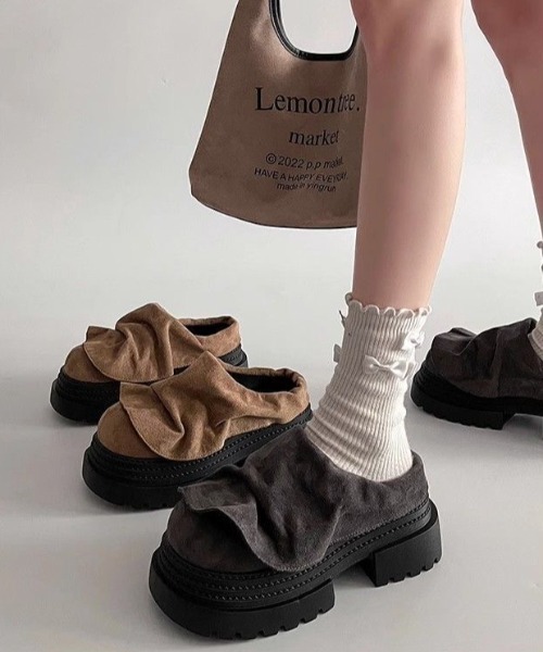 AsRiRe（アスリレイ）の「もこもこリボンプラットフォーム（ブーツ・レディース・ダークグレー/ベージュ・M/L/S）」の4枚目の写真