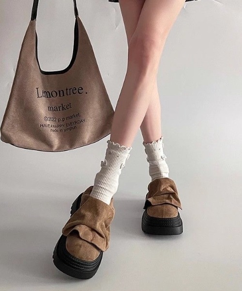 AsRiRe（アスリレイ）の「もこもこリボンプラットフォーム（ブーツ・レディース・ダークグレー/ベージュ・M/L/S）」の10枚目の写真