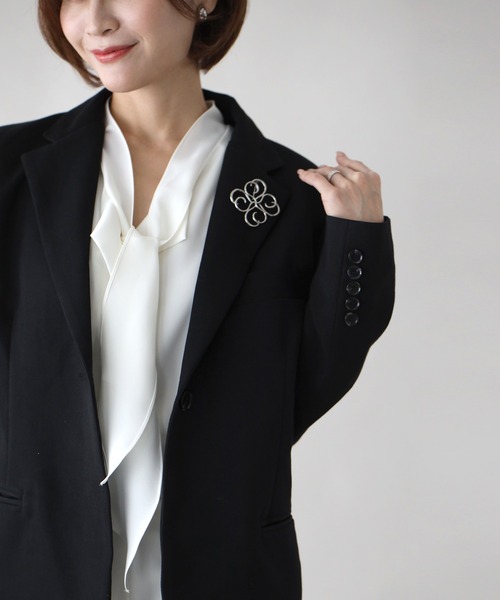 Ehre style(エーレスタイル)の「お尻が隠れるお仕事に最適定番ジャケット(テーラードジャケット・レディース・チャコールグレー/ブルー/アイボリー/ブラック・FREE)」の12枚目の写真