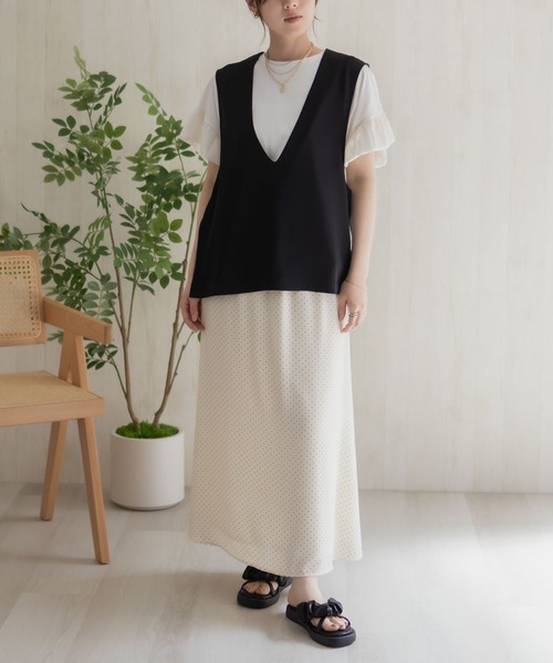 HusHusH（ハッシュアッシュ）の「HusHusH 冷感ノーカラージレ（ベスト・レディース・ブラック/ベージュ・M/L）」の4枚目の写真