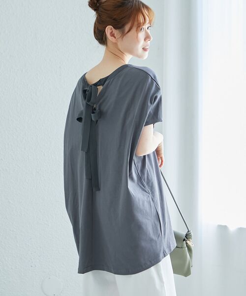 le.coeur blanc(ルクールブラン)の「《WEB限定アイテム》バックリボンデザイントップス(Tシャツ/カットソー・レディース・ブラック/オフホワイト/チャコールグレー・38)」の9枚目の写真
