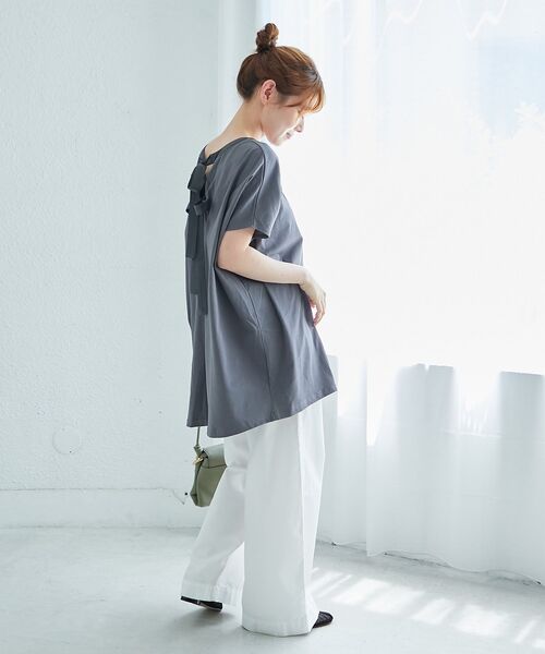 le.coeur blanc(ルクールブラン)の「《WEB限定アイテム》バックリボンデザイントップス(Tシャツ/カットソー・レディース・ブラック/オフホワイト/チャコールグレー・38)」の15枚目の写真