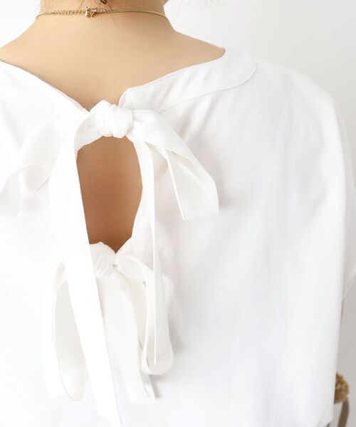 le.coeur blanc(ルクールブラン)の「《WEB限定アイテム》バックリボンデザイントップス(Tシャツ/カットソー・レディース・ブラック/オフホワイト/チャコールグレー・38)」の22枚目の写真