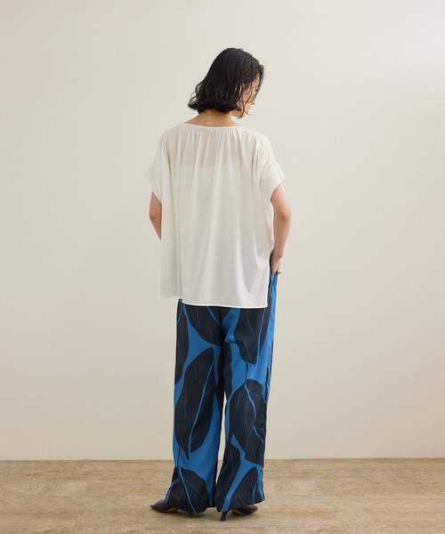 ROPE'(ロペ)の「【洗える】クリア天竺ギャザー半袖プルオーバー/お仕事服(Tシャツ/カットソー・レディース・ホワイト/ブラック/カーキ/ブルー・FREE)」の15枚目の写真