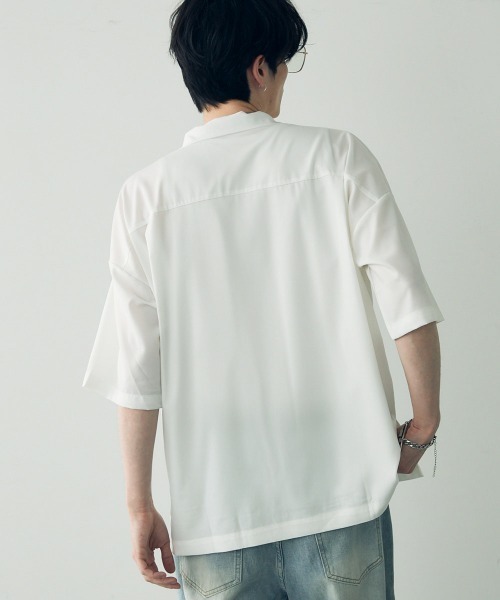 Shoowtime(ショウタイム)の「Over size drape regular coller shirt / オーバーサイズドレープレギュラーカラーシャツ(シャツ/ブラウス・メンズ・ホワイト/グレイッシュブルー/ターコイズブルー/ブラック/ダークグリーン・LARGE/MEDIUM/X-LARGE)」の14枚目の写真