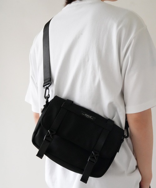 KANGOL(カンゴール)の「【 KANGOL BLACK SERIES / カンゴール ブラックシリーズ 】 ショルダーバッグ M(ショルダーバッグ・メンズ・ブラック・FREE)」の1枚目の写真
