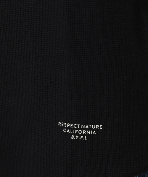 BAYFLOW（ベイフロー）の「[レイヤードに最適] ワッフルラウンドタンクトップ（Tシャツ/カットソー・メンズ・ブラック/ホワイト/カーキ・MEDIUM/LARGE）」の21枚目の写真