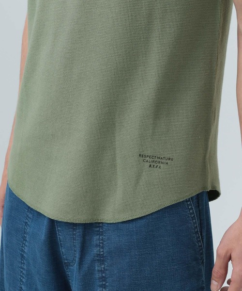 BAYFLOW（ベイフロー）の「[レイヤードに最適] ワッフルラウンドタンクトップ（Tシャツ/カットソー・メンズ・ブラック/ホワイト/カーキ・MEDIUM/LARGE）」の4枚目の写真