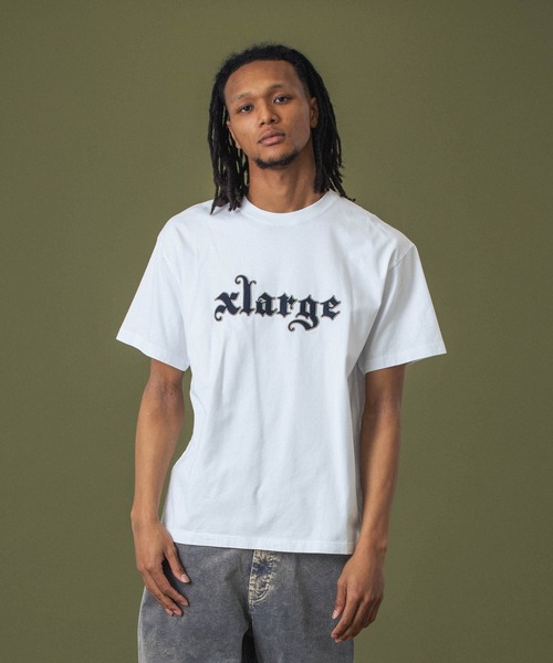 XLARGE（エクストララージ）の「PATCHED LOGO S/S TEE（Tシャツ/カットソー・メンズ・パープル/ホワイト/ブラック・S/M/L/XL）」の4枚目の写真