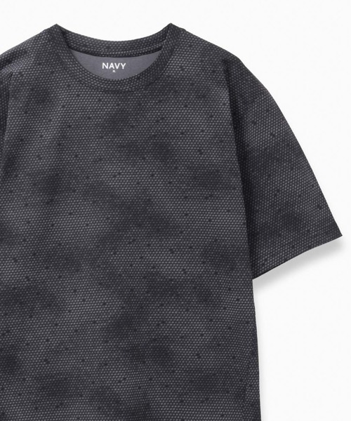 NAVY(ネイビー)の「NAVY 【接触冷感・吸水速乾】ドライストレッチ総柄Tシャツ(Tシャツ/カットソー・メンズ・ネイビー/ブルー/ライトグレー/ブラック・XL/L/M/S)」の1枚目の写真
