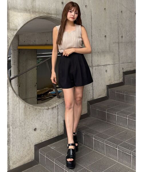 MURUA（ムルーア）の「【セットアップ対応】ダブルタックショートパンツ（その他パンツ・レディース・ブラック/ネイビー/グレー/モカ・1/2）」の15枚目の写真