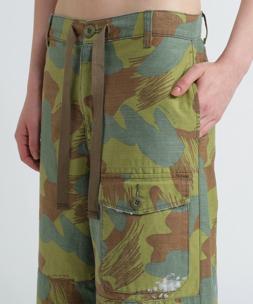 AVIREX（アヴィレックス）の「CAMOUFLAGE CARGO LONG PANTS/カモフラージュカーゴロングパンツ（カーゴパンツ・レディース・ブラック/オリーブ・M/S）」の12枚目の写真