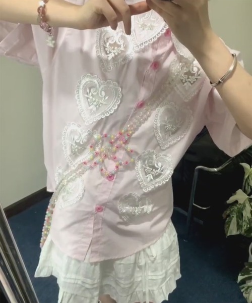 AsheKsha(アシクシャ)の「[新作】ラブハートくり抜きシャツ(Tシャツ/カットソー・レディース・ピンク/ブルー/ホワイト・S/M/L)」の7枚目の写真