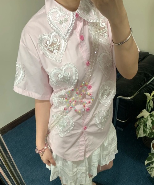 AsheKsha(アシクシャ)の「[新作】ラブハートくり抜きシャツ(Tシャツ/カットソー・レディース・ピンク/ブルー/ホワイト・S/M/L)」の11枚目の写真