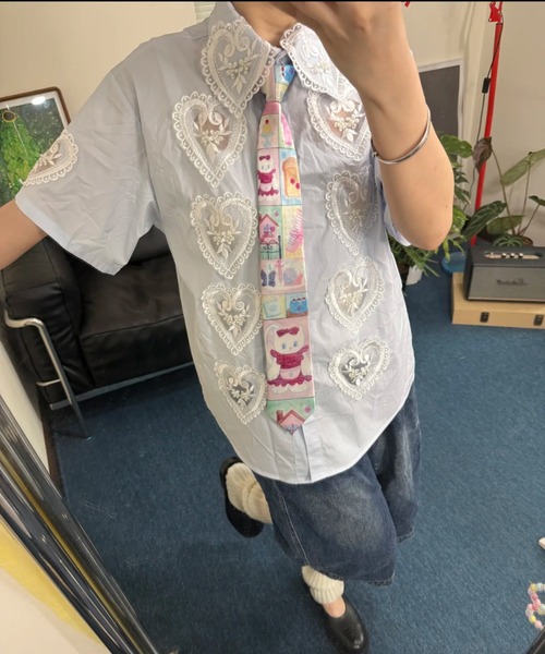 AsheKsha(アシクシャ)の「[新作】ラブハートくり抜きシャツ(Tシャツ/カットソー・レディース・ピンク/ブルー/ホワイト・S/M/L)」の19枚目の写真