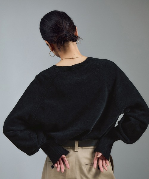 SALON adam et rope'（サロン アダム エ ロペ）の「クロップドプルオーバー-CreamyCotton /クリーミーコットン-（スウェット・レディース・オフホワイト/ブラウン/ブラック・FREE）」の11枚目の写真