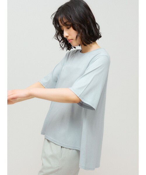 MIDIUMISOLID（ミディウミソリッド）の「MIDIUMISOLID クルーネックAラインプルオーバー（Tシャツ/カットソー・レディース・ライトブルー/ブラック/オフホワイト/ピンク・FREE）」の11枚目の写真