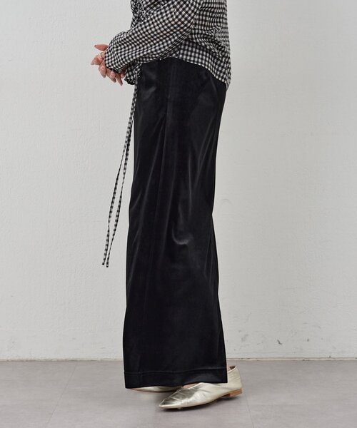 SHENERY(シーナリー)の「【新色登場】【セットアップ対応】ベロアタイトスカート(スカート・レディース・ブラック/ブラウン/ベージュ・36/38/34)」の10枚目の写真