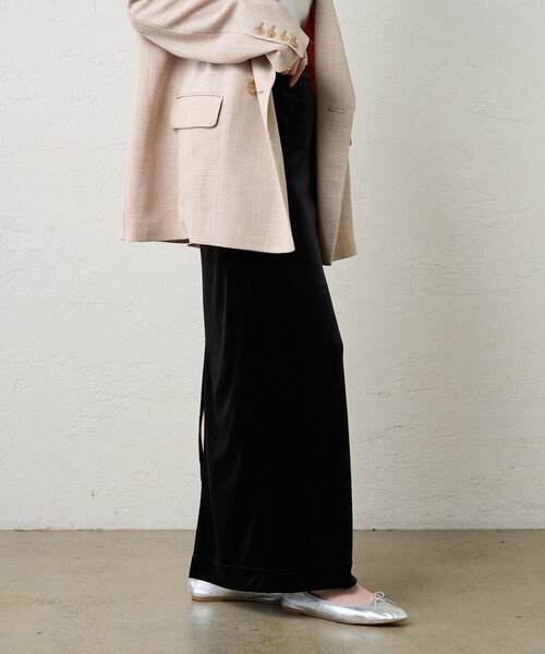 SHENERY(シーナリー)の「【新色登場】【セットアップ対応】ベロアタイトスカート(スカート・レディース・ブラック/ブラウン/ベージュ・36/38/34)」の22枚目の写真