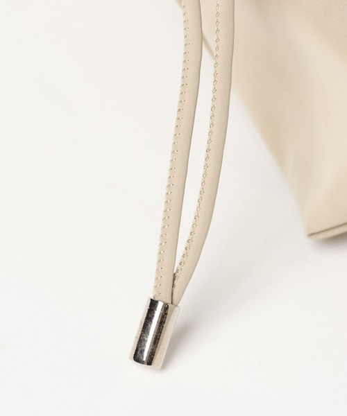 LAKOLE(ラコレ)の「ヌバック風ミニ巾着ショルダーバッグ / 574751(ショルダーバッグ・レディース・ブラック/ボルドー/グレイッシュベージュ・FREE)」の20枚目の写真