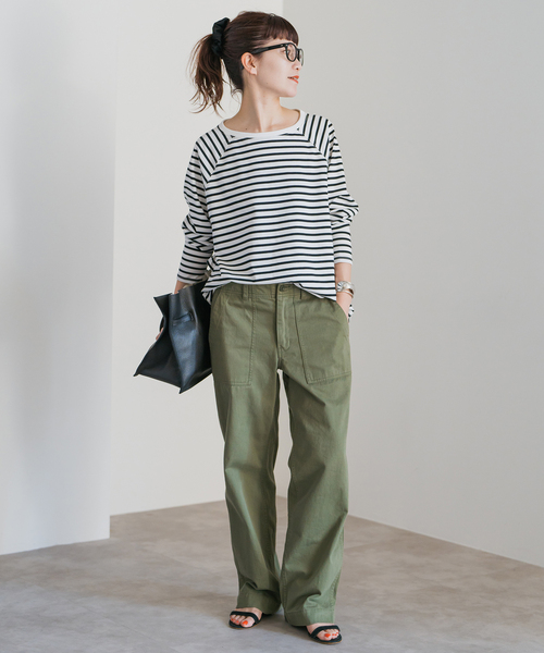 Spick & Span(スピックアンドスパン)の「《追加2》ボートネックバックタックプルオーバー(Tシャツ/カットソー・レディース・マルチ/ブラック/ホワイト/ブラウン・FREE)」の7枚目の写真