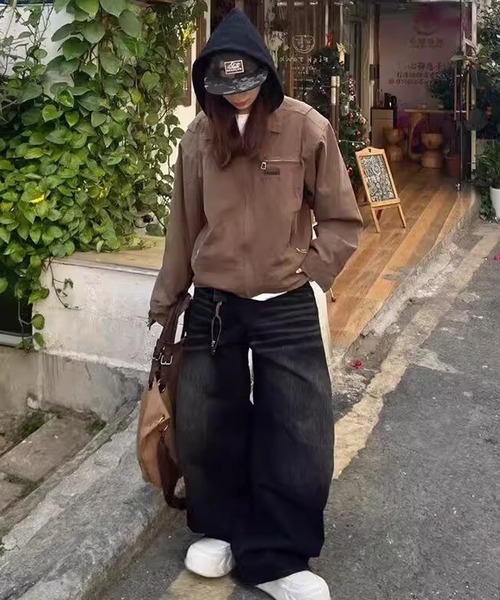 MEMECLE(メメクル)の「【 MEMECLE / メメクル 】ヴィンテージ風 ロゴバッグ刺繍 ルーズワイドデニムパンツ(デニムパンツ・レディース・ブラック・SMALL/MEDIUM/LARGE)」の3枚目の写真