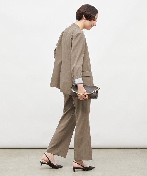 NOLLEY’S Sophi（ノーリーズソフィ）の「《セットアップ対応》ウォッシャブルソフトシャンブレーセミフレアパンツ（その他パンツ・レディース・カーキ/チャコールグレー・38/36/34）」の17枚目の写真