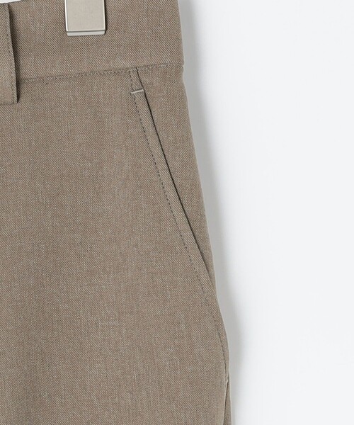 NOLLEY’S Sophi（ノーリーズソフィ）の「《セットアップ対応》ウォッシャブルソフトシャンブレーセミフレアパンツ（その他パンツ・レディース・カーキ/チャコールグレー・38/36/34）」の9枚目の写真