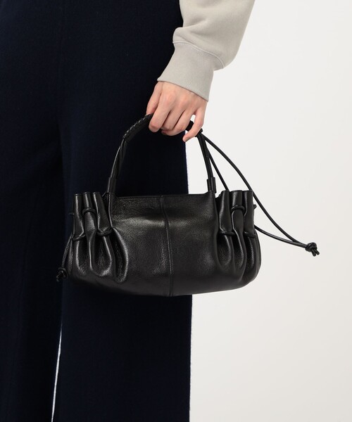 HEREU（ヘリュー）の「HEREU ARTA MINI ハンドバッグ（ハンドバッグ・レディース・ブラック・FREE）」の2枚目の写真