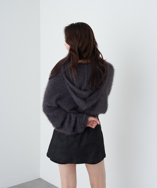 RAY CASSIN（レイカズン）の「フェザーフードニット（ニット/セーター・レディース・ブラウン/グレイッシュベージュ/グレー/チャコールグレー・FREE）」の20枚目の写真