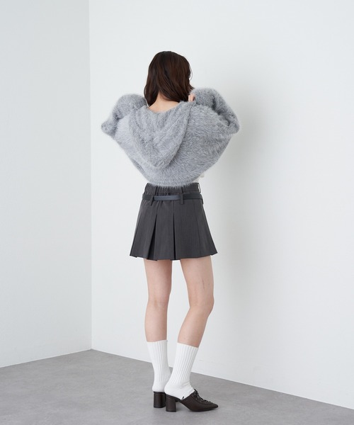 RAY CASSIN（レイカズン）の「フェザーフードニット（ニット/セーター・レディース・ブラウン/グレイッシュベージュ/グレー/チャコールグレー・FREE）」の16枚目の写真