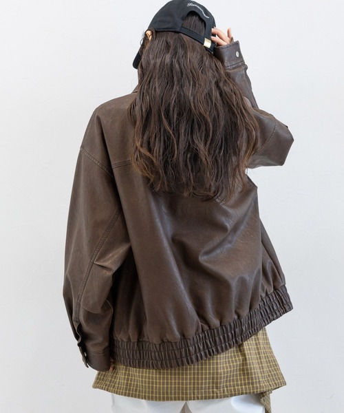 RAGEBLUE（レイジブルー）の「ヴィンテージライク/BIGフェイクレザージャケット（ブルゾン・レディース・ブラック/ブラウン・FREE）」の12枚目の写真