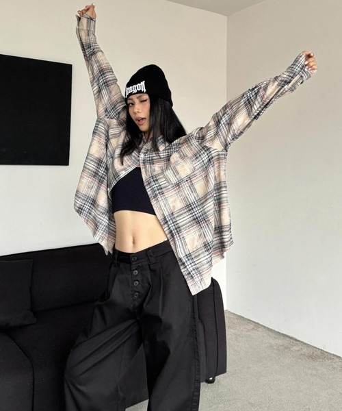 Sibra(シブラ)の「2柄展開チェックシャツ|ゆるシルエットで抜け感たっぷり◎(シャツ/ブラウス・レディース・ブルー/ベージュ・M)」の9枚目の写真