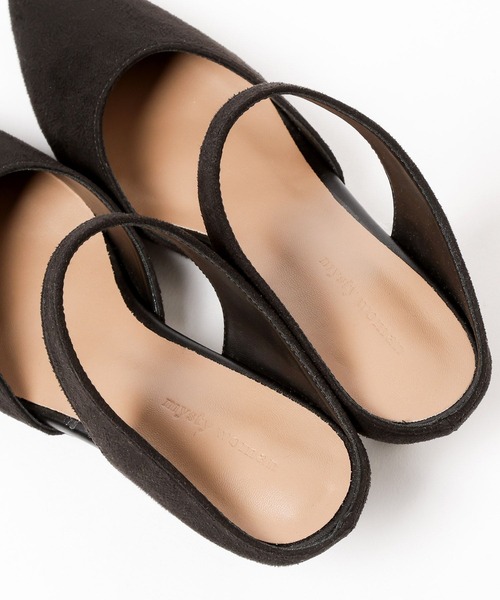 mysty woman(ミスティウーマン)の「スエードラインミュール 598043(パンプス・レディース・ベージュ/ブラック・LARGE/MEDIUM)」の11枚目の写真