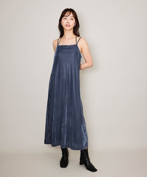 QUEENS COURT(クイーンズコート)の「シアーベロアダブルストラップキャミドレス≪手洗い可能≫(ワンピース・レディース・ブルー/ブラック/ブラウン・M)」の13枚目の写真