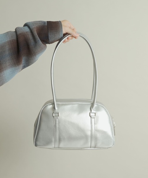 SENSE OF PLACE by URBAN RESEARCH(センスオブプレイスバイアーバンリサーチ)の「ロングハンドルボストンバッグ(ボストンバッグ・メンズ・チャコールグレー/ブラック/シルバー・ONE)」の1枚目の写真