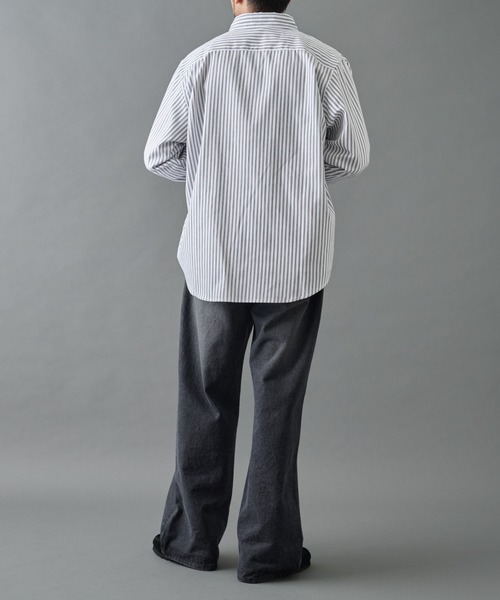 COLONY 2139(コロニートゥーワンスリーナイン)の「ジャガードストライプボタンダウンシャツ(シャツ/ブラウス・メンズ・ネイビー/ホワイト/ブルー・LARGE/MEDIUM)」の17枚目の写真