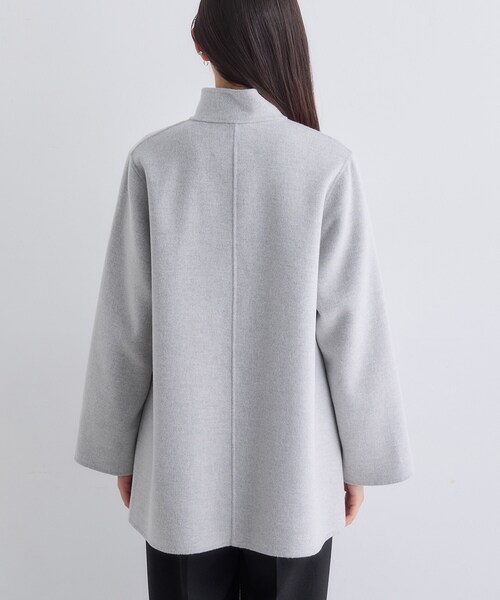 INDIVI（インディヴィ）の「【配色デザイン／ミドル丈】ウールリバー テントラインコート（その他アウター・レディース・ライトグレー系4/ネイビー系4/ベージュ系その他7・38/36/15 /13/05/40）」の19枚目の写真