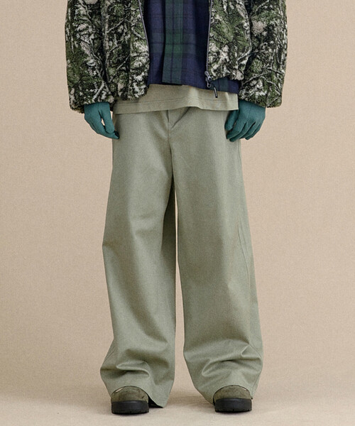 FARAH（ファーラー）の「FARAH | ワイドストレートパンツ MEN（その他パンツ・メンズ・ベージュ/グリーン系その他・34/32/30）」の19枚目の写真