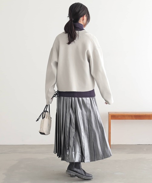 n'OrLABEL(ノアールレーベル)の「【吸湿発熱・保温・帯電防止】シャツ襟ハイネックカットソー(Tシャツ/カットソー・レディース・ブラック/グレイッシュベージュ/アイボリー/チャコール/ネイビー・M/LL/L)」の18枚目の写真