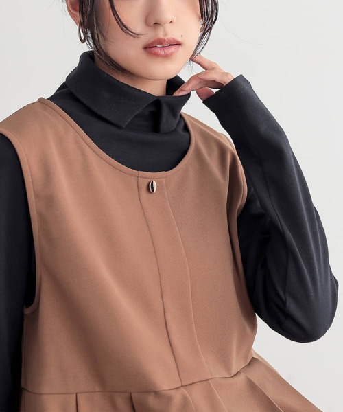 n'OrLABEL(ノアールレーベル)の「【吸湿発熱・保温・帯電防止】シャツ襟ハイネックカットソー(Tシャツ/カットソー・レディース・ブラック/グレイッシュベージュ/アイボリー/チャコール/ネイビー・M/LL/L)」の8枚目の写真
