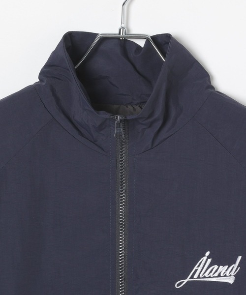 ALAND(エーランド)の「【UNISEX】ALAND/ナイロンジャケット(ナイロンジャケット・レディース・ネイビー/ブラック・SMALL/LARGE)」の4枚目の写真