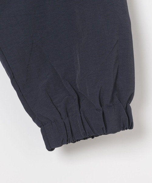 ALAND(エーランド)の「【UNISEX】ALAND/ナイロンジャケット(ナイロンジャケット・レディース・ネイビー/ブラック・SMALL/LARGE)」の6枚目の写真