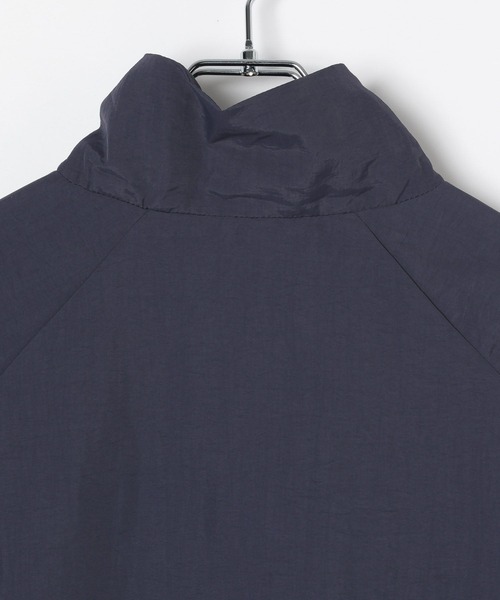 ALAND(エーランド)の「【UNISEX】ALAND/ナイロンジャケット(ナイロンジャケット・レディース・ネイビー/ブラック・SMALL/LARGE)」の9枚目の写真