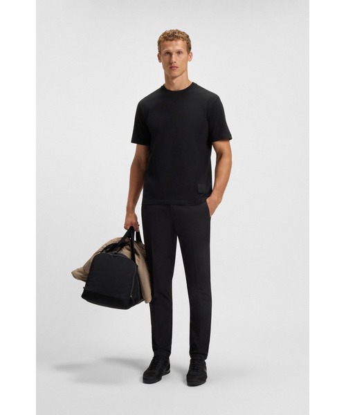 BOSS（ボス）の「リラックスフィット Tシャツ スクエアロゴ（Tシャツ/カットソー・メンズ・ブラック・S/L/XL/XS/XXL/M）」の3枚目の写真
